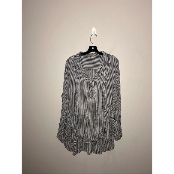 Free People stripped blouse size medium C31-19 - Picture 1 of 3